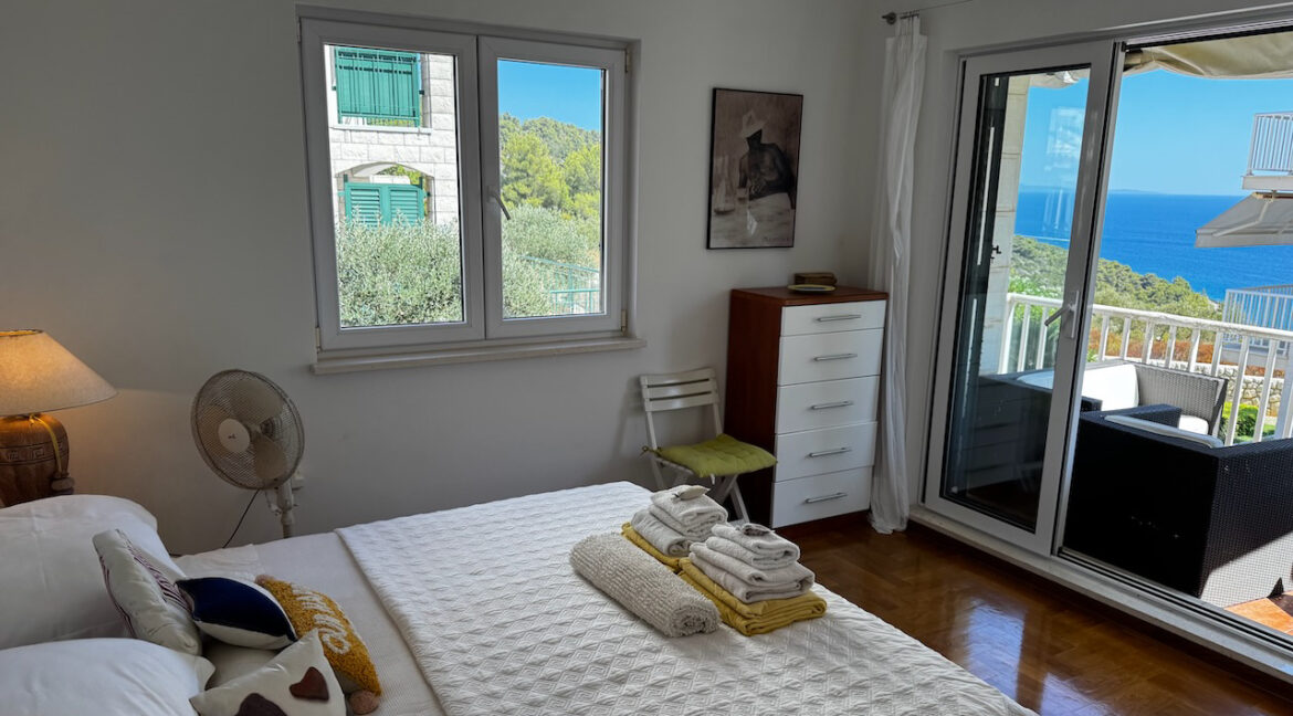 Hvar Apartment with Garage and Balcony