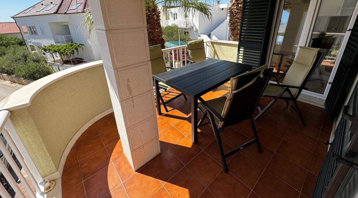 Hvar Apartment with Garage and Balcony