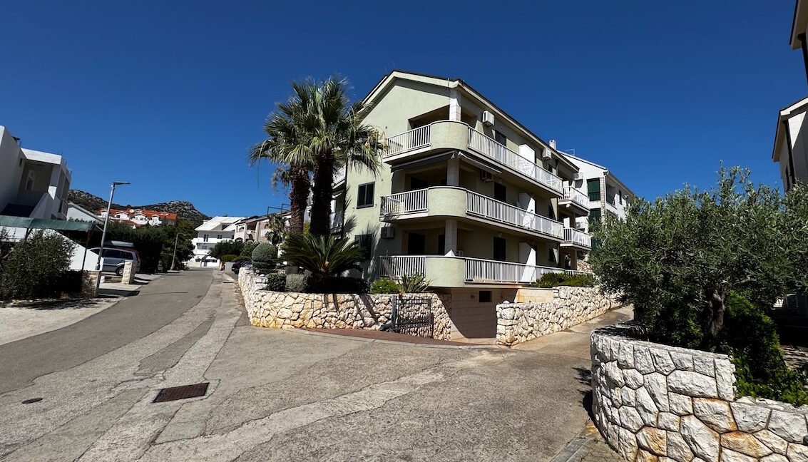Hvar Apartment with Garage and Balcony