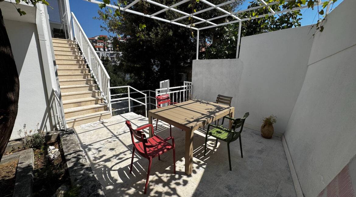Hvar Town sea view duplex – terrace garden