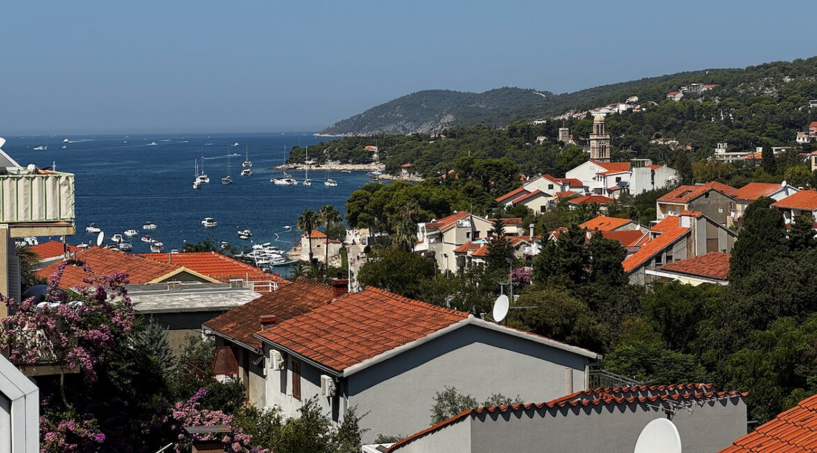 Hvar Town sea view duplex – town and harbour view