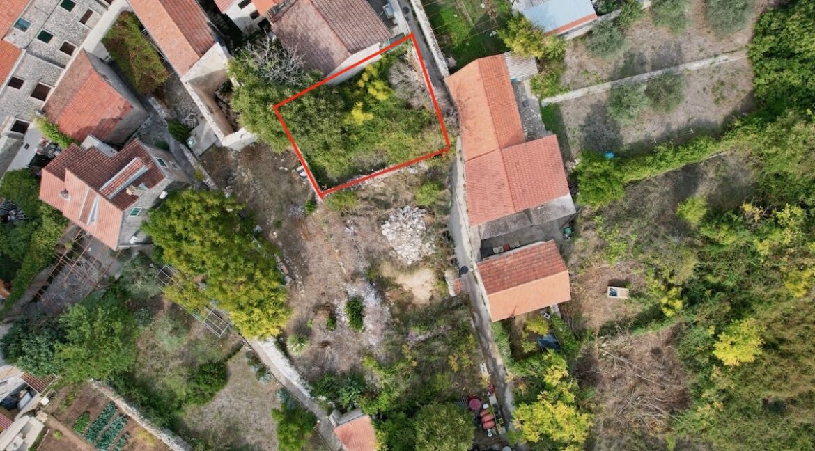 Building Plot Stari Grad – Central Town Location