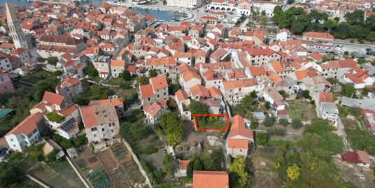 Građevinsko zemljište u centru grada – Stari Grad, otok Hvar