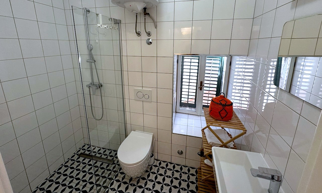 Main Shower Room
